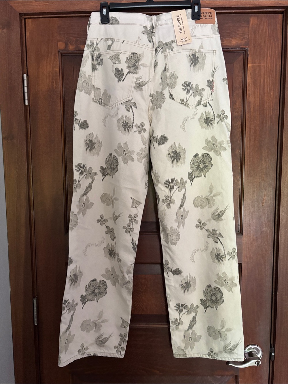 Scotch & Soda Cream Straight Leg Jeans with Olive Floral Print - Picture 5 of 8